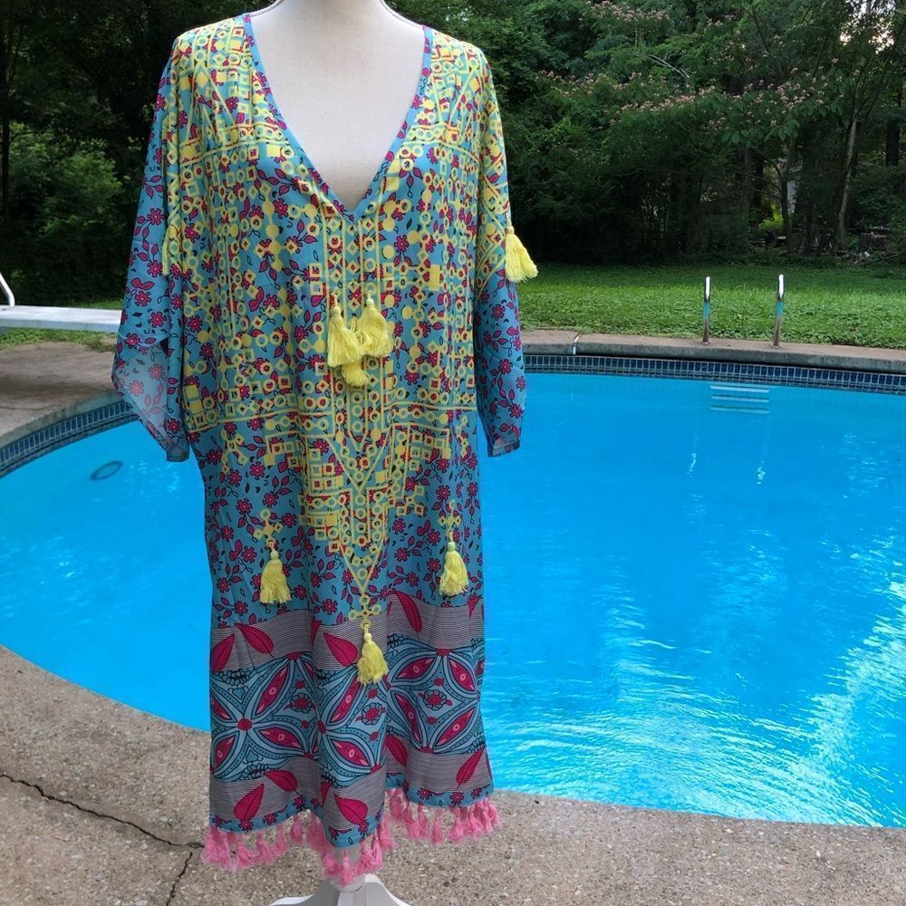 Swimsuit Coverup Multi-Color Print with Tassels Size Medium